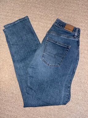 AE Stretch Straight Jeans